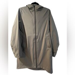 Aritzia Babaton Hooded Raindrop Raincoat Olive green- Size XS